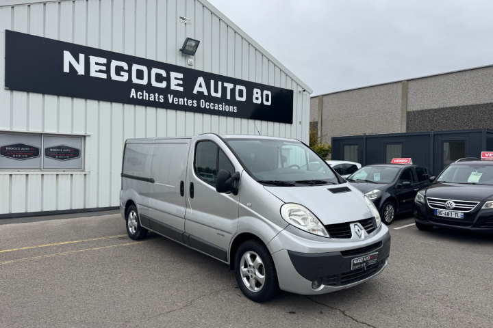 RENAULT TRAFIC FOURGON