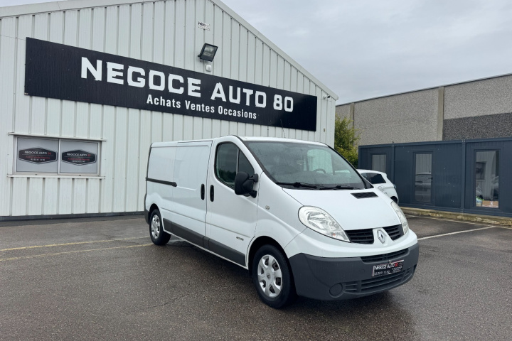 RENAULT TRAFIC FOURGON