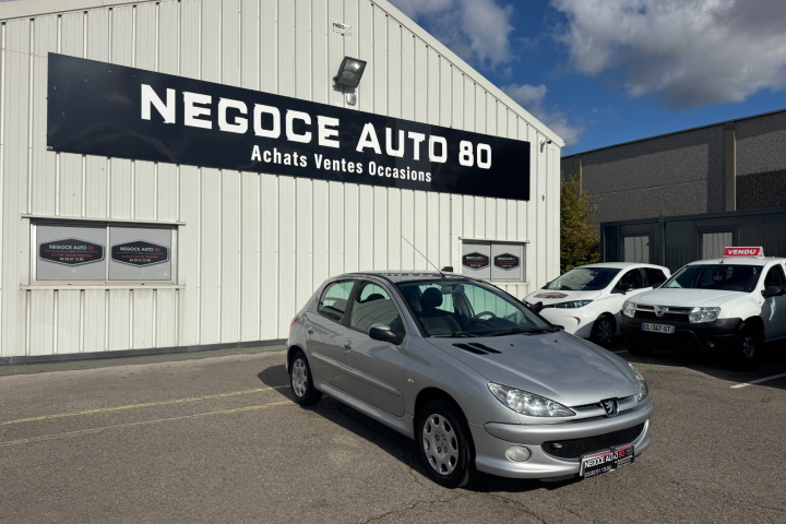PEUGEOT 206