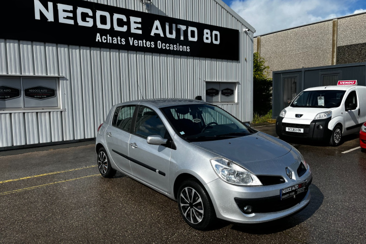 RENAULT CLIO III