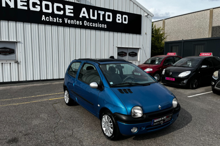 RENAULT TWINGO