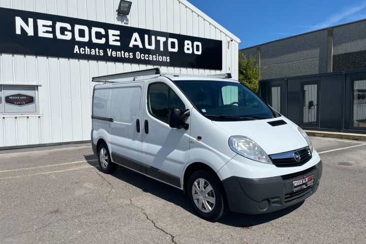 OPEL VIVARO FOURGON