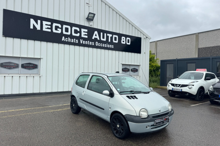 RENAULT TWINGO
