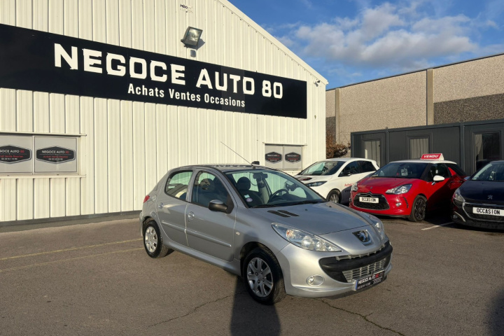 PEUGEOT 206+